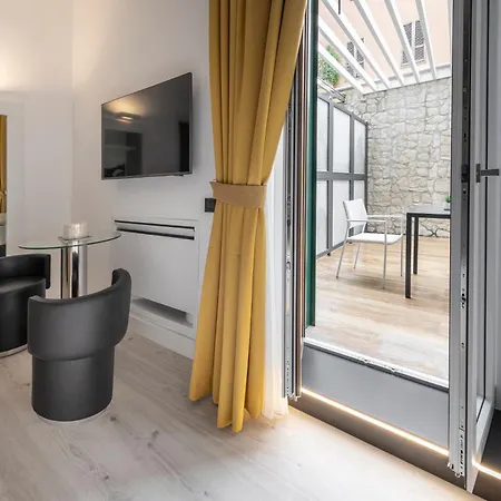 Lhp River Club Firenze