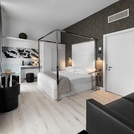 Otel Lhp River Club